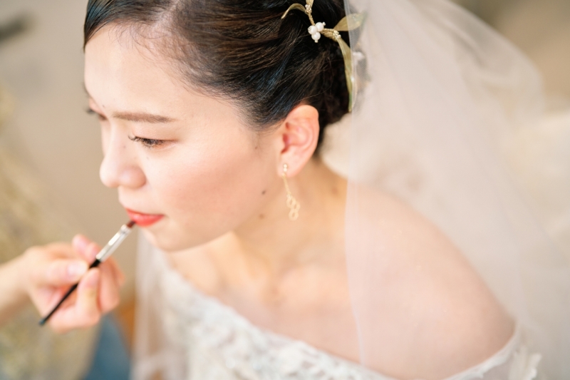 ヘアメイクから撮影開始！