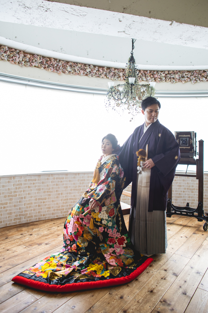 色打掛と紋付袴