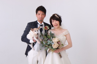 愛犬と一緒に洋装フォトウェディング♪