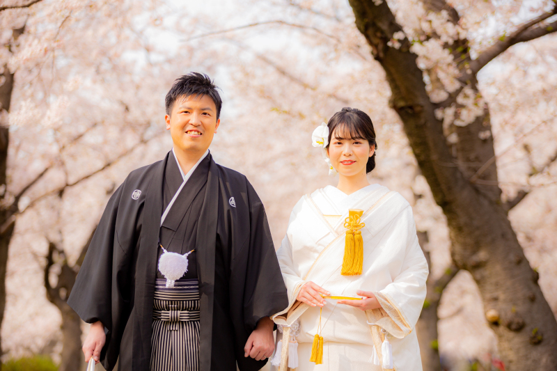 満開の桜の中でロケーション撮影