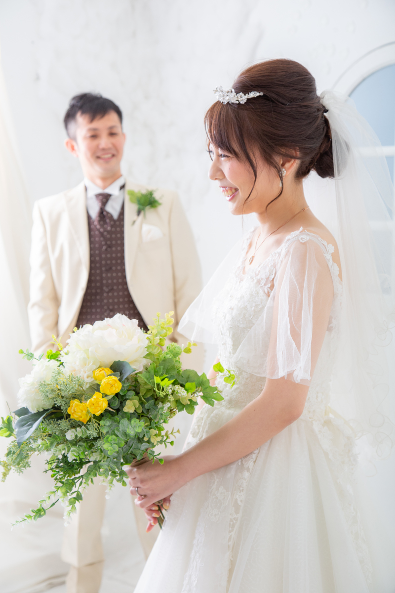 ご新婦様越しには、、、