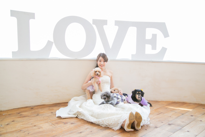 可愛い衣装を着て