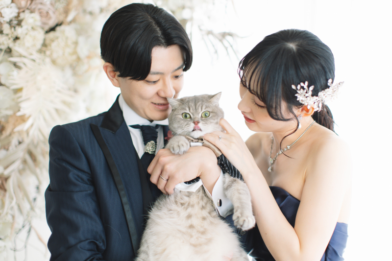 ネイビーコーデで愛猫と