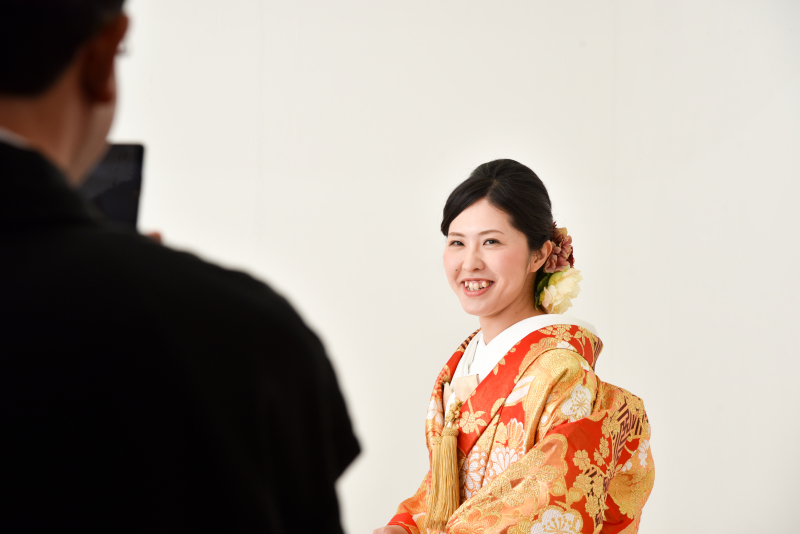 後ろから・・・