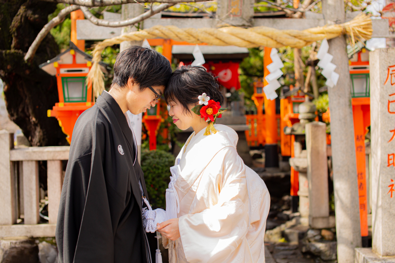 おでこを合わせて