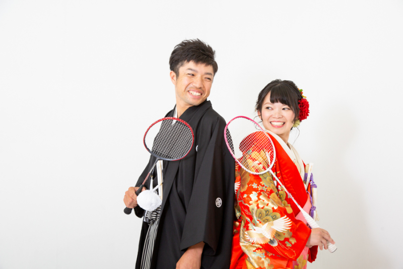 素振りをしたり