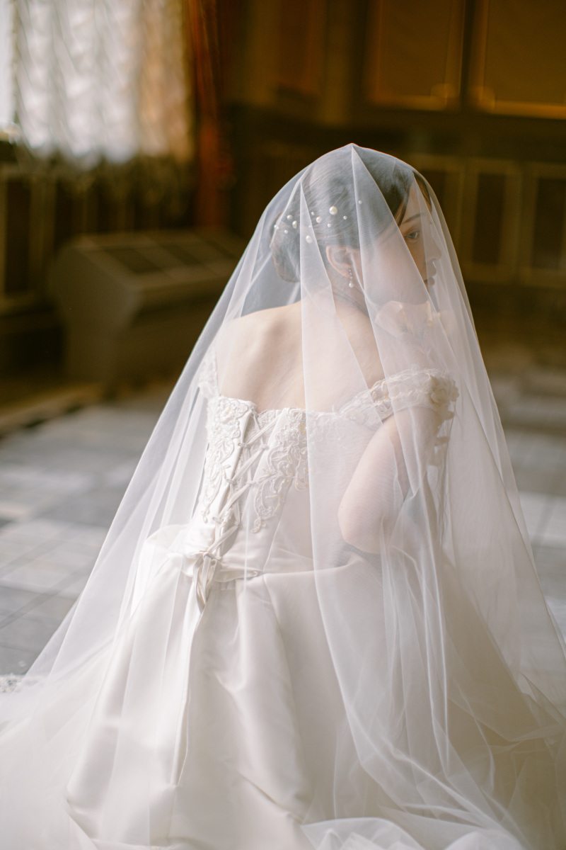 一瞬の美しさを閉じ込めるように。