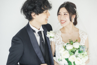 【8月・9月撮影限定◇4万円OFF】追加料金なしでドレス選び放題♪ 完全貸切◆洋装2着スタジオフォト大切なペットもOK〉