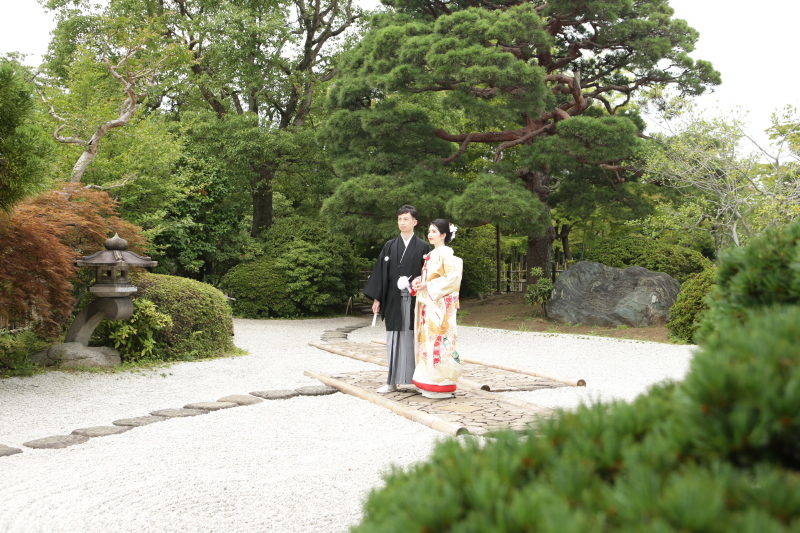 東京装苑_色打掛・着物が豊富