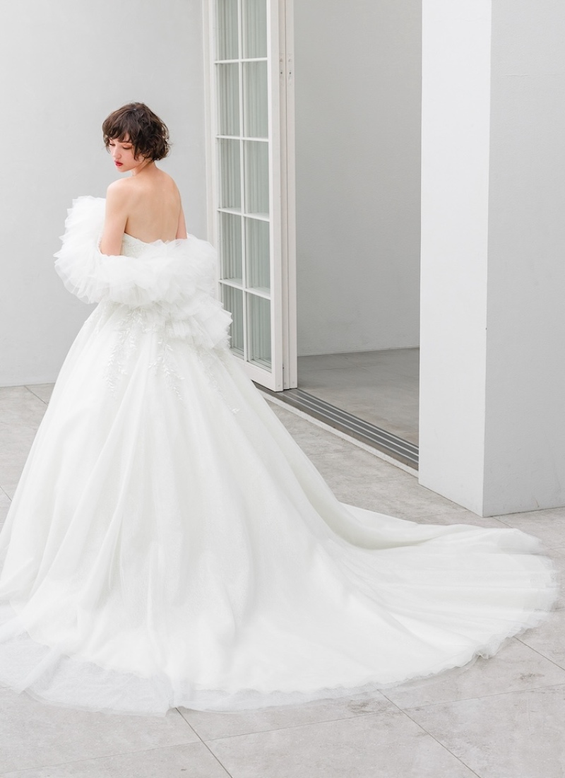 DS/AURORA（提携先衣装店）