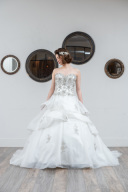 ウエディングドレス：Pー９