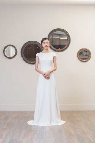 ウエディングドレス：S-7