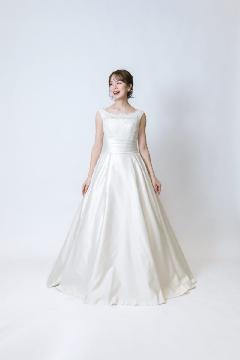ウエディングドレス：A-5