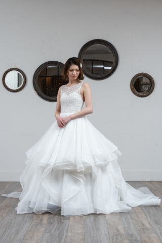 ウエディングドレス：P-7