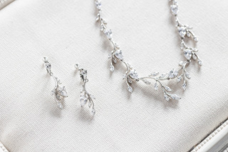 イヤリング：１３　ネックレス：６