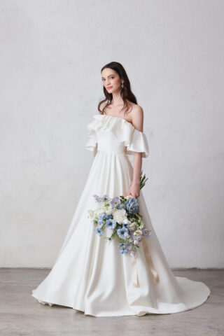 ウエディングドレス：A-19