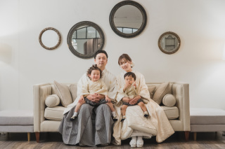 家族4人でフォトウエディング