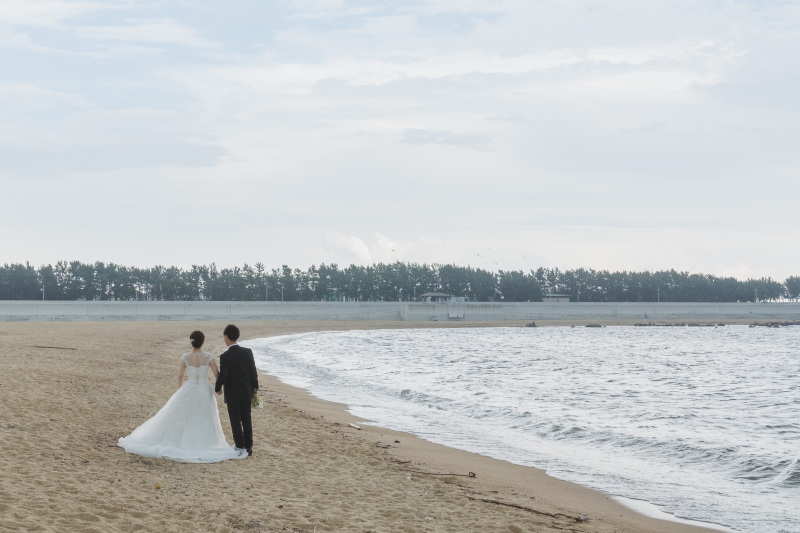 浜辺を歩いて・・・