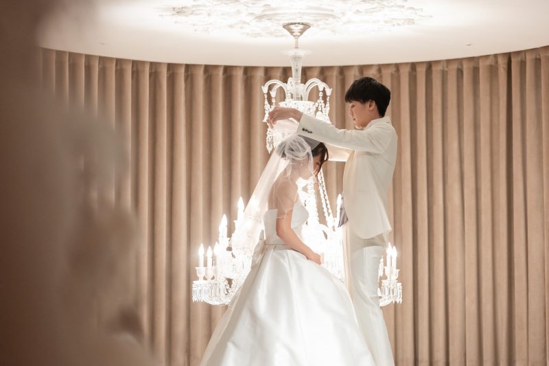 ベールアップのシーンも！