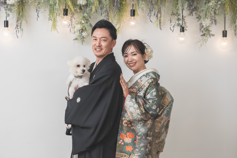 新郎様にそっと寄り添って・・・