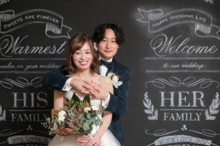 家族に見守られながらの館内洋装撮影プラン