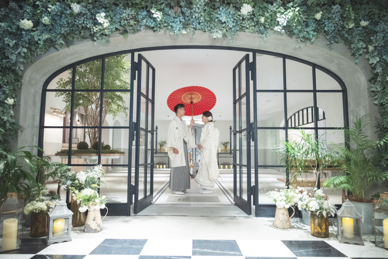 赤と白が織りなすコントラスト