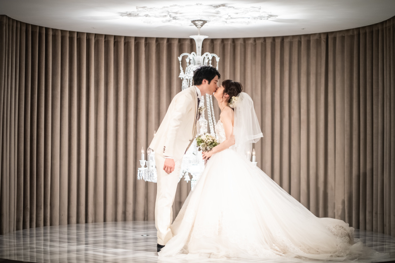 誓いのキスの意味は…