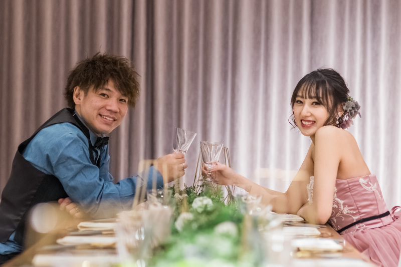 パーティー会場で乾杯♪