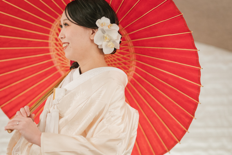 白無垢に咲く　胡蝶蘭