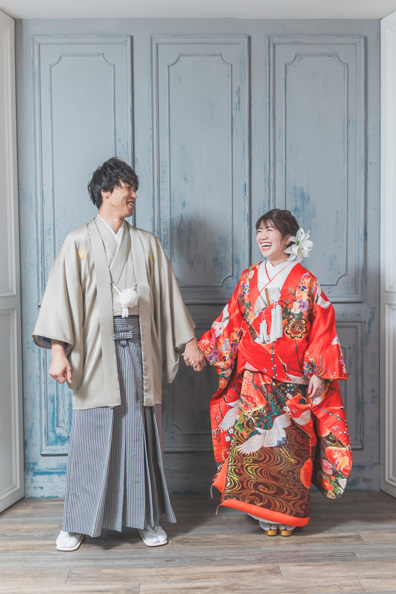 手を繋いだ仲良しカット