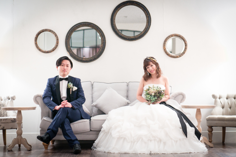 待合スペースのソファ