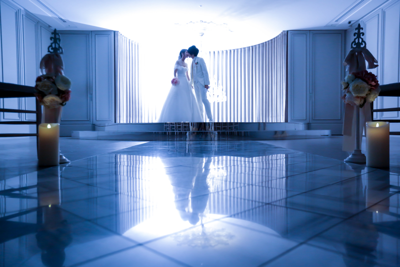 床に反射したおふたりも幻想的ですてき♡