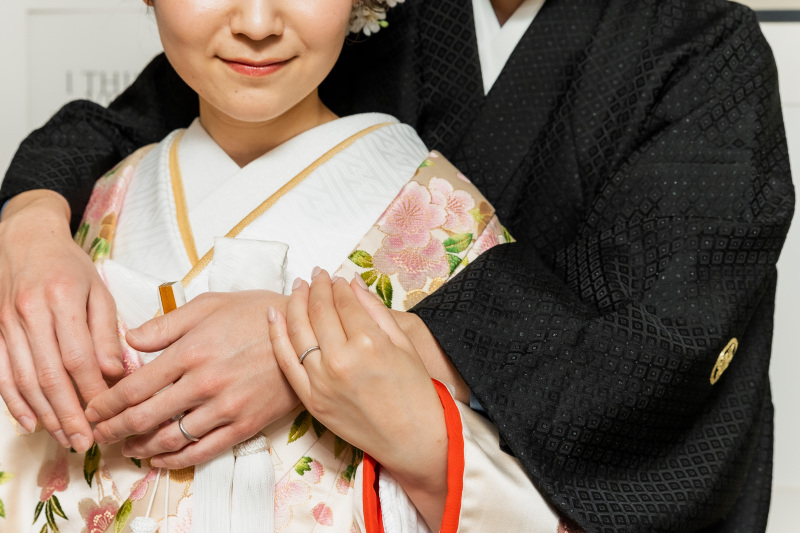 ぎゅっと抱き寄せて