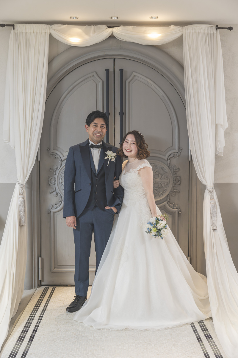 チャペル前扉の前で