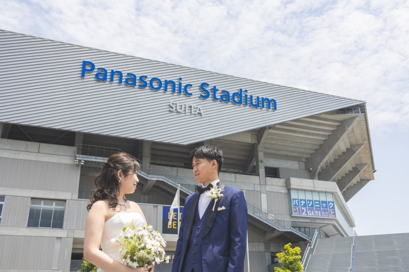 サッカー好きなおふたりが選ばれた撮影の舞台は・・