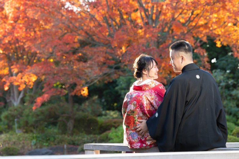 色鮮やかな紅葉の中で残す 一生の思い出