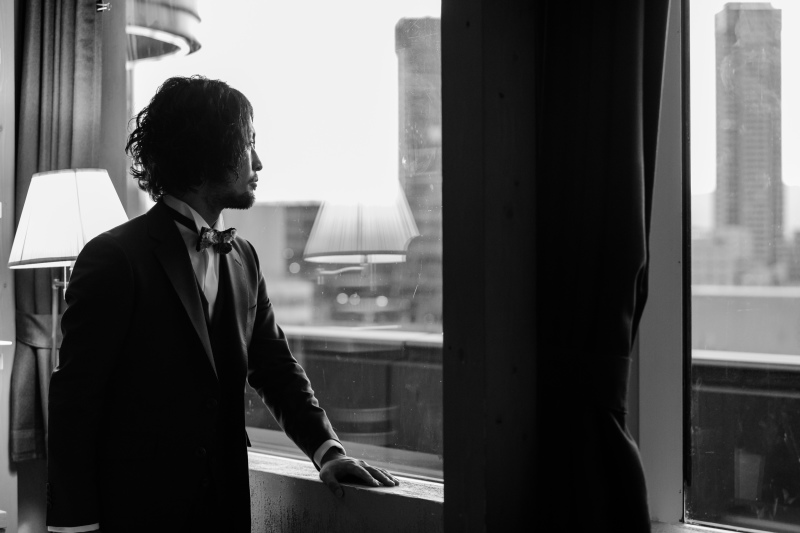 新郎様はクールにかっこよく。