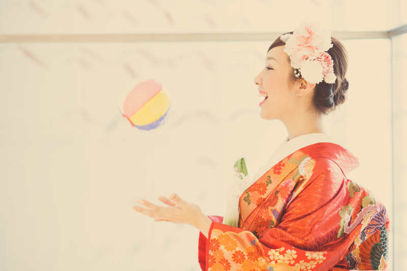 和装に洋髪スタイルが人気♪