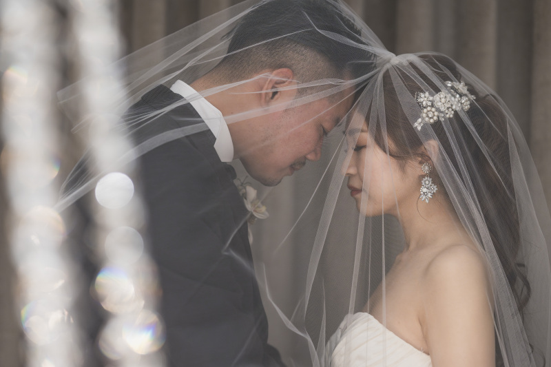 ベールの中に入って