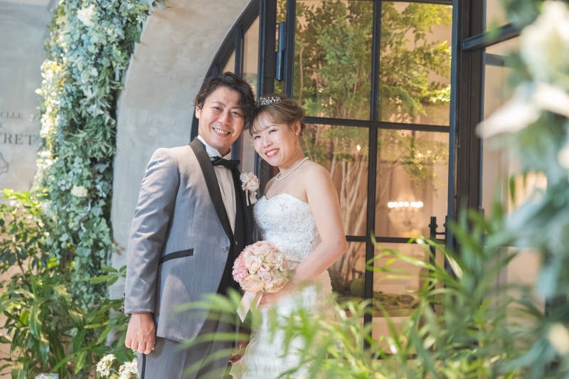 グリーンに映えるおふたり♡