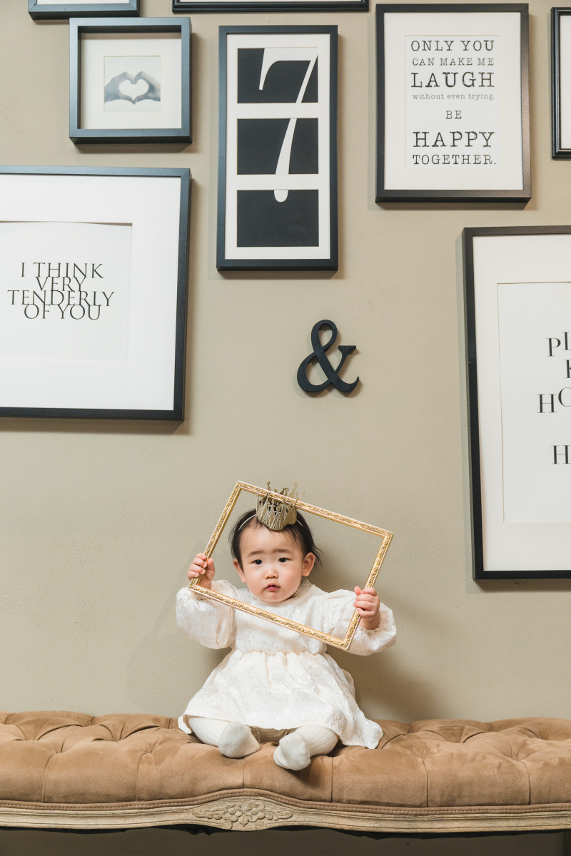 フォトフレームを持ってハイチーズ！