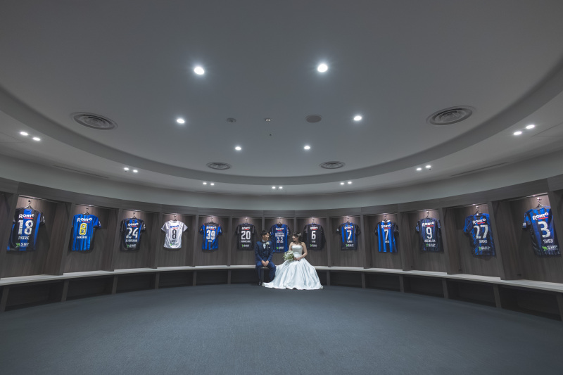 この日ならではのロッカールームでの撮影も