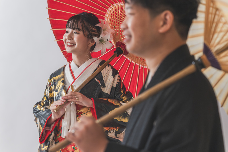 ご新郎様越しのご新婦様