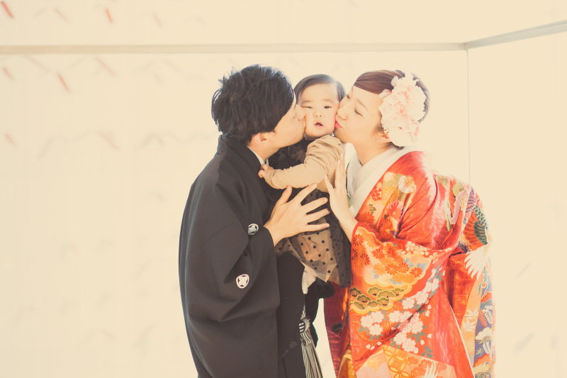 パパ、ママから愛のこもったキスを♡