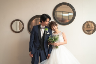 チャペルで挙式風写真も！館内洋装フォトプラン♪