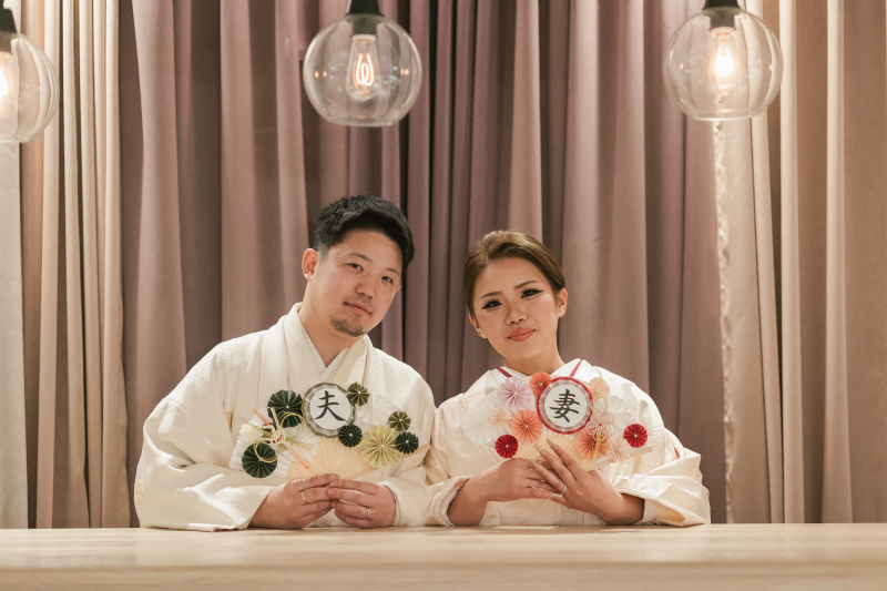 愛らしい“夫・妻扇子”で和装姿に遊び心を