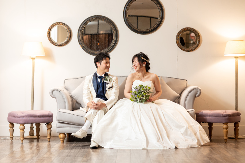 ブーケを持って華やかに