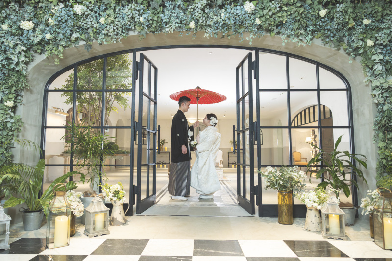 主役のおふたりを更に輝かせるエントランス✦