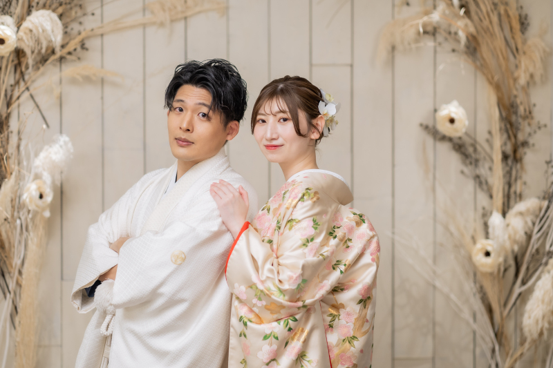 静かに寄り添い、支え合う
