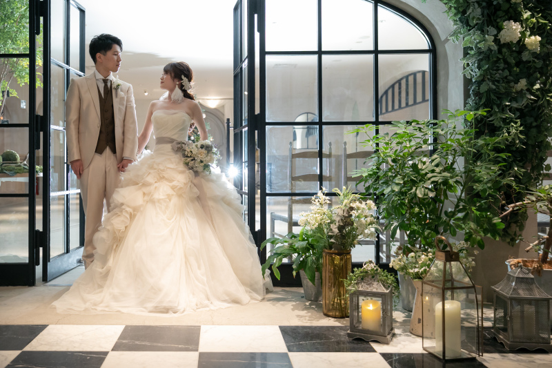 エントランスで